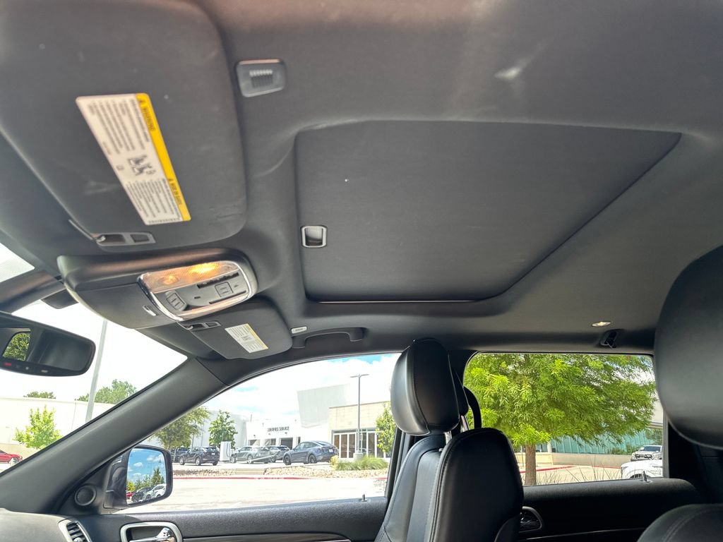 Used 2020 Jeep Grand Cherokee Limited RWD image 30