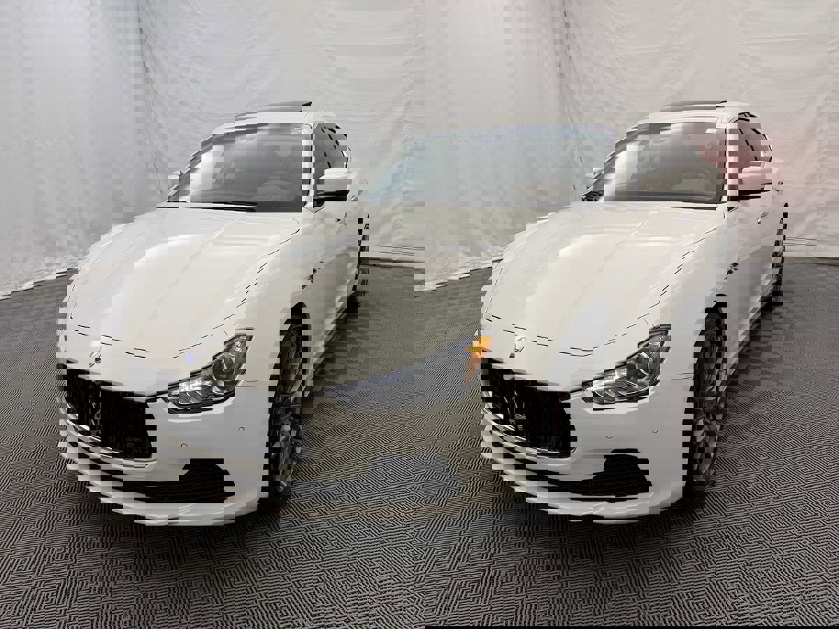 Used 2016 Maserati Ghibli S image 2