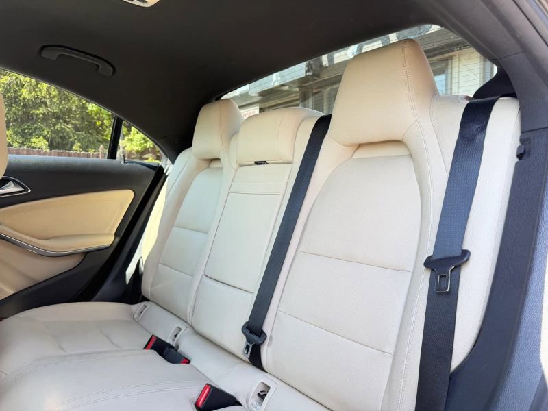 Used 2017 Mercedes-Benz CLA 250 image 13