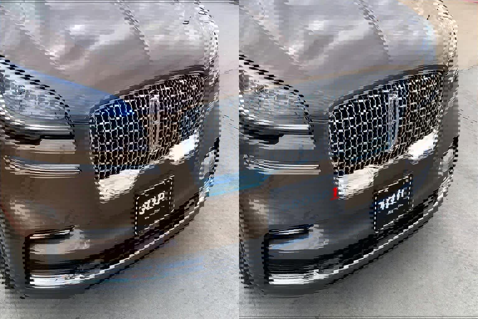 Used 2022 Lincoln Aviator Reserve w/ Elements Package Plus image 30