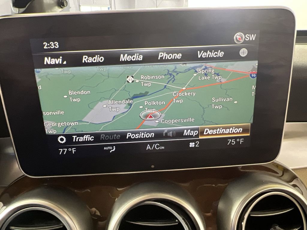 Used 2019 Mercedes-Benz GLC 300 4MATIC image 15