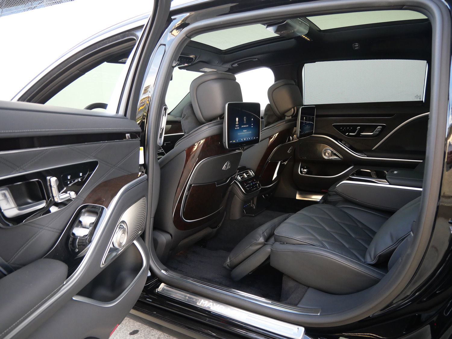 Used 2024 Mercedes-Benz Maybach S 680 4MATIC image 22