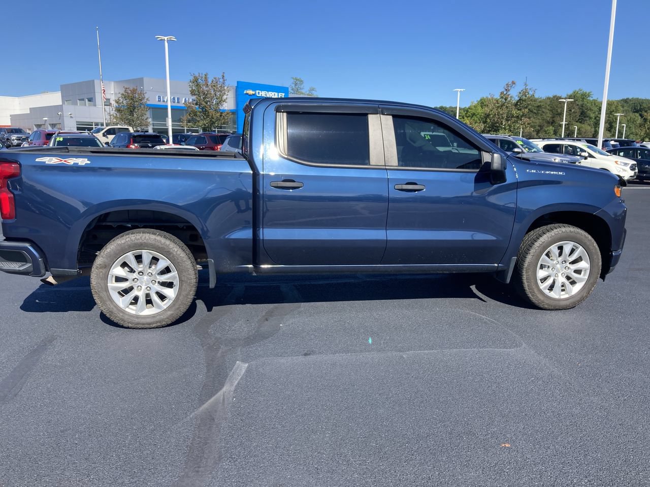 Used 2021 Chevrolet Silverado 1500 Custom AWD/4WD image 8