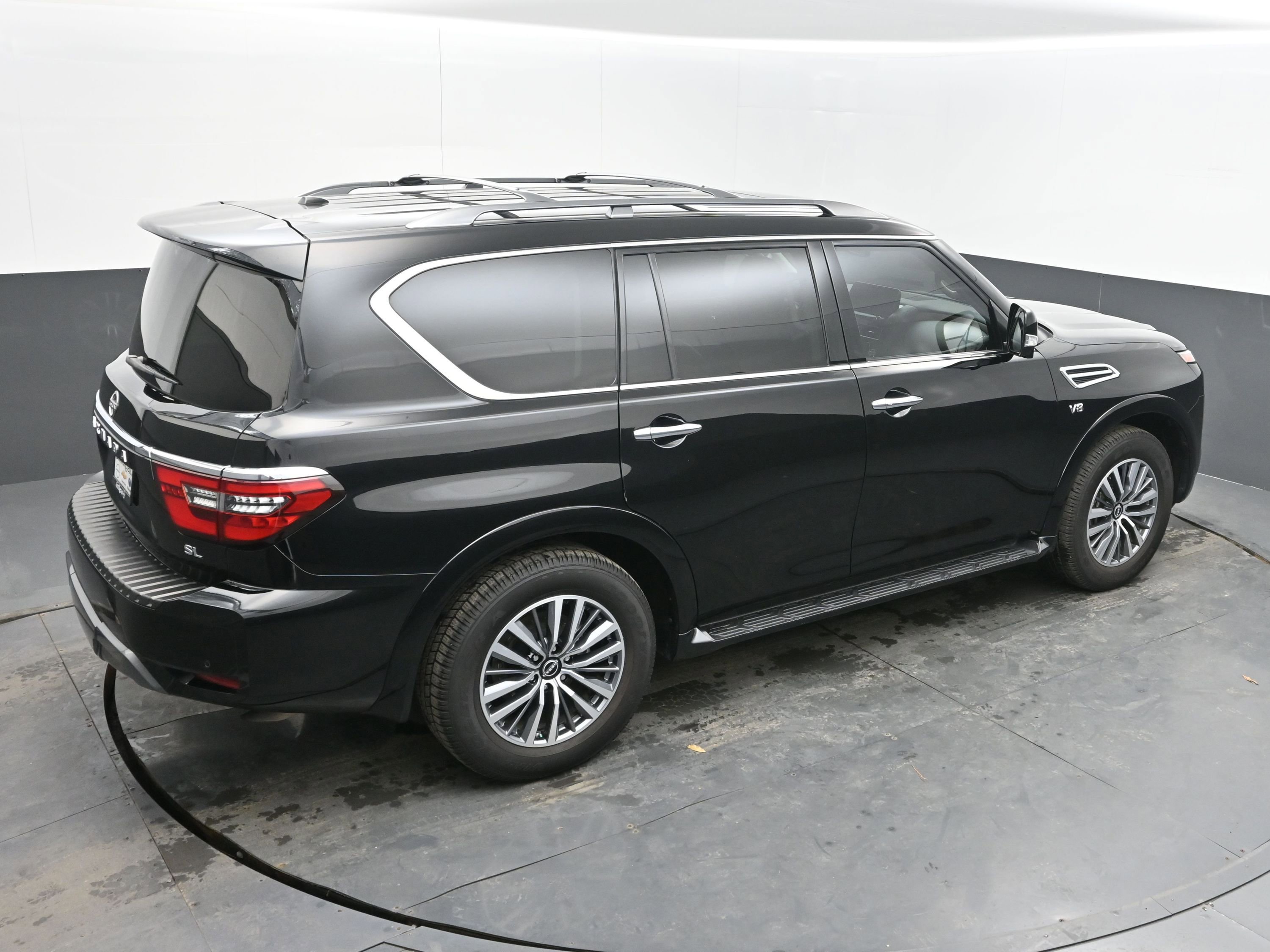 Used 2022 Nissan Armada SL image 35