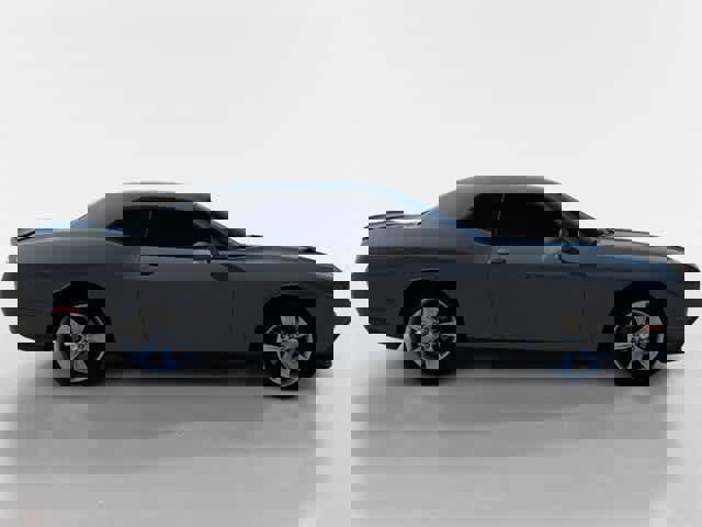 Used 2019 Dodge Challenger SXT image 6