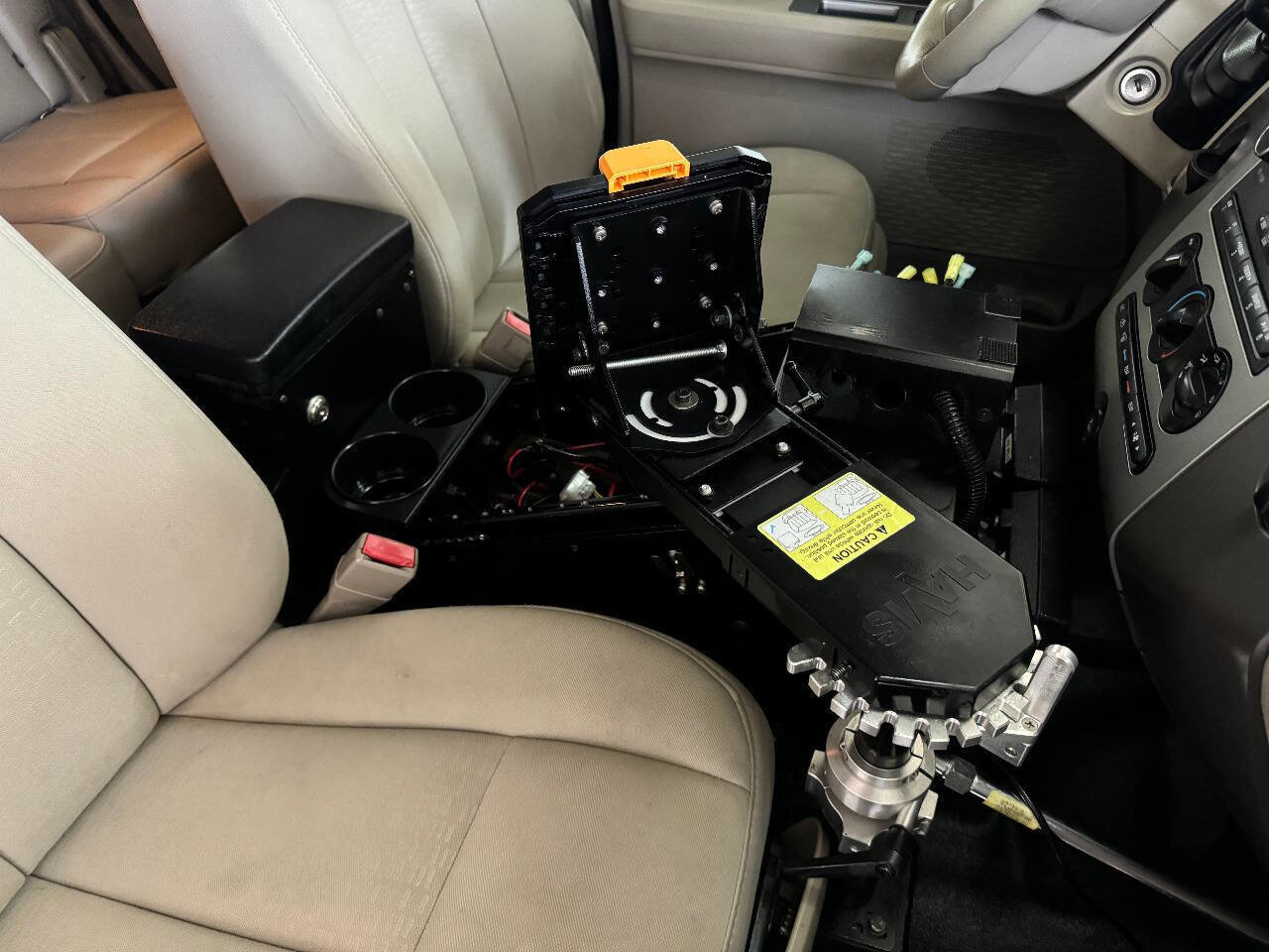 Used 2014 Ford Expedition XL RWD image 58