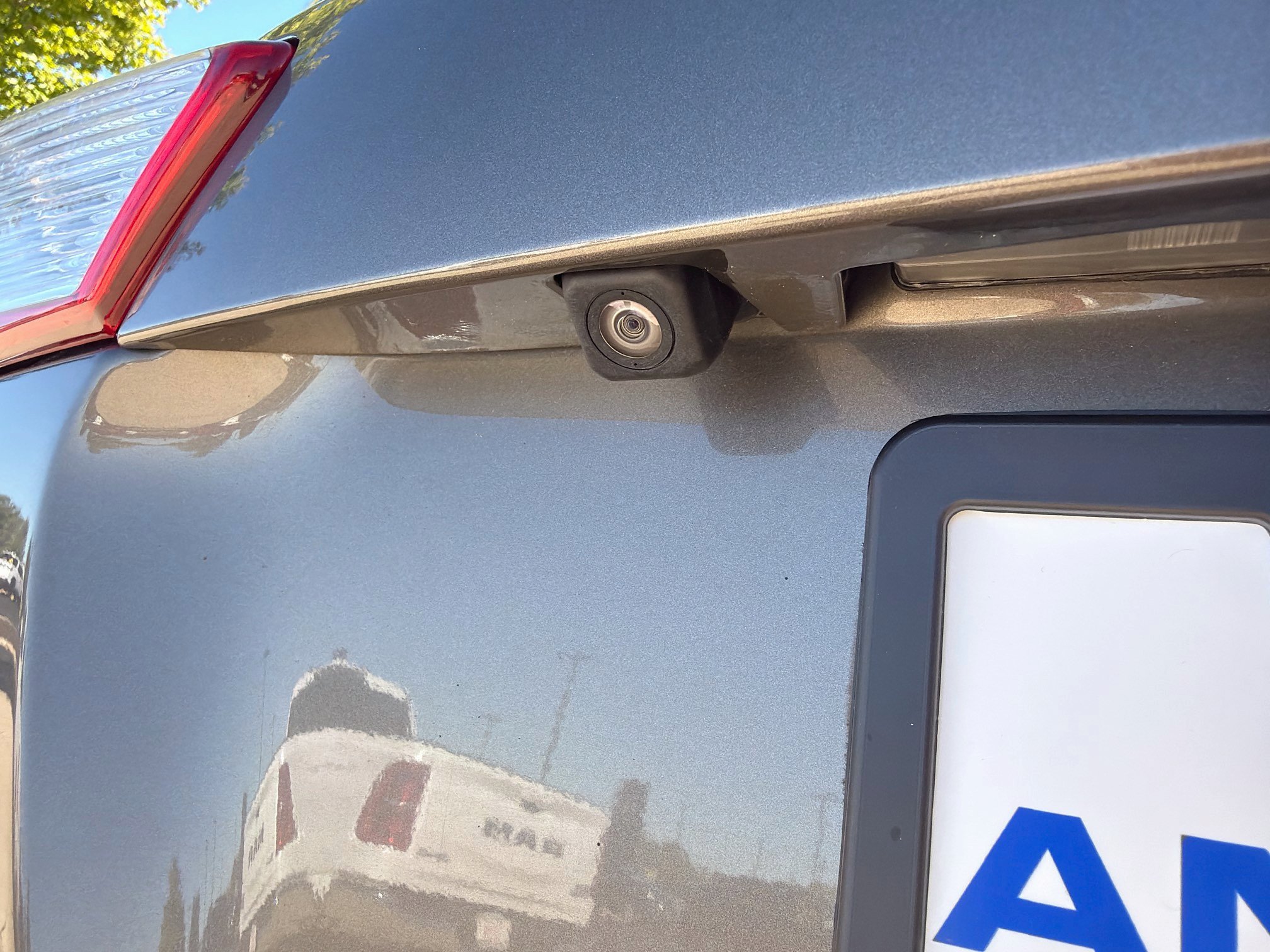 Used 2015 Toyota RAV4 LE AWD/4WD image 8