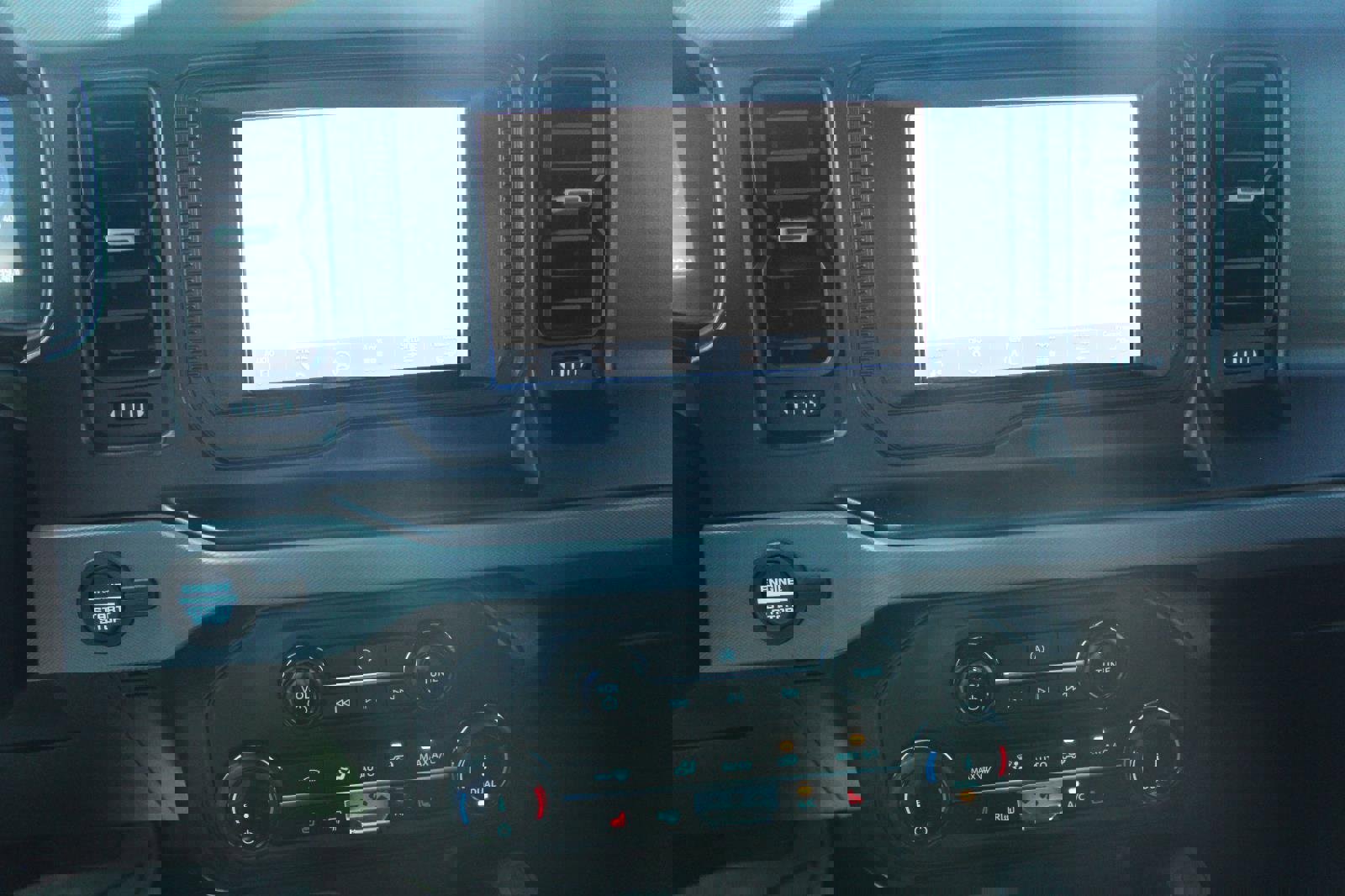 Used 2022 Ford Bronco Big Bend w/ Sasquatch Package image 15