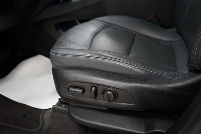 Used 2020 Buick Enclave Essence image 28