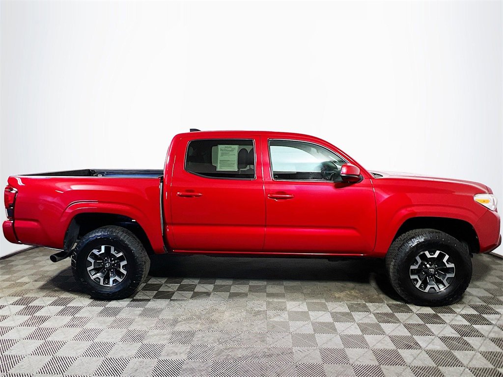 Certified 2022 Toyota Tacoma SR image 9