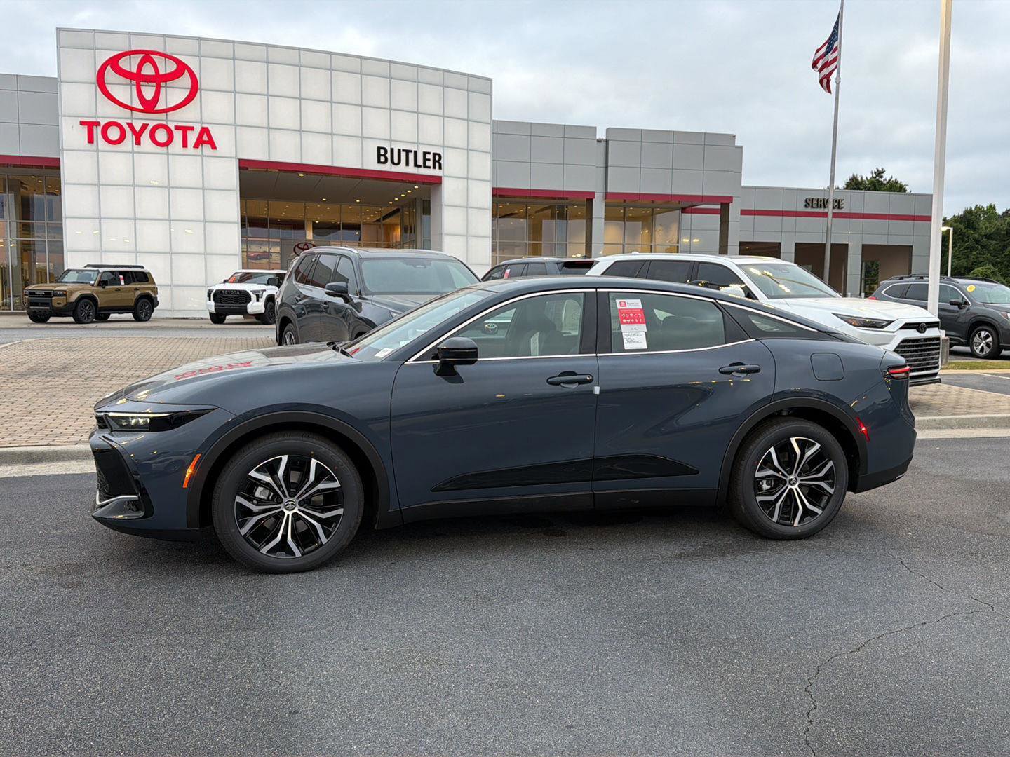 New 2026 Toyota Crown Limited AWD/4WD image 3