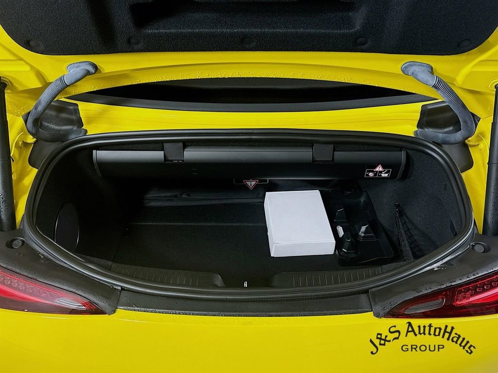 Used 2023 Mercedes-Benz SL 43 AMG w/ Loaded Compartment Package image 31