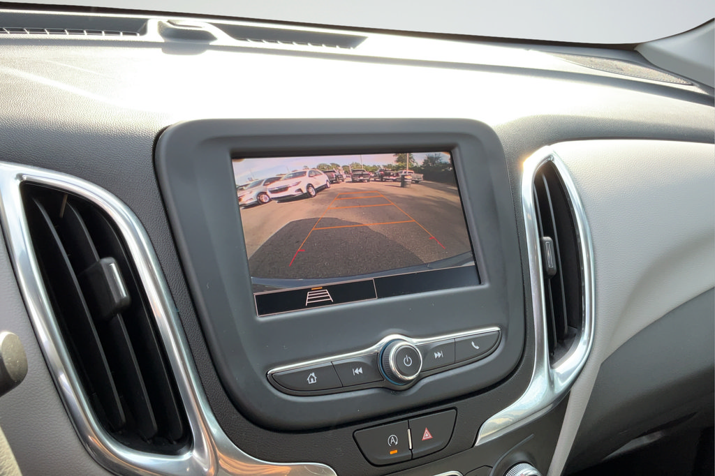 Certified 2024 Chevrolet Equinox LS w/ LS Convenience Package FWD image 17