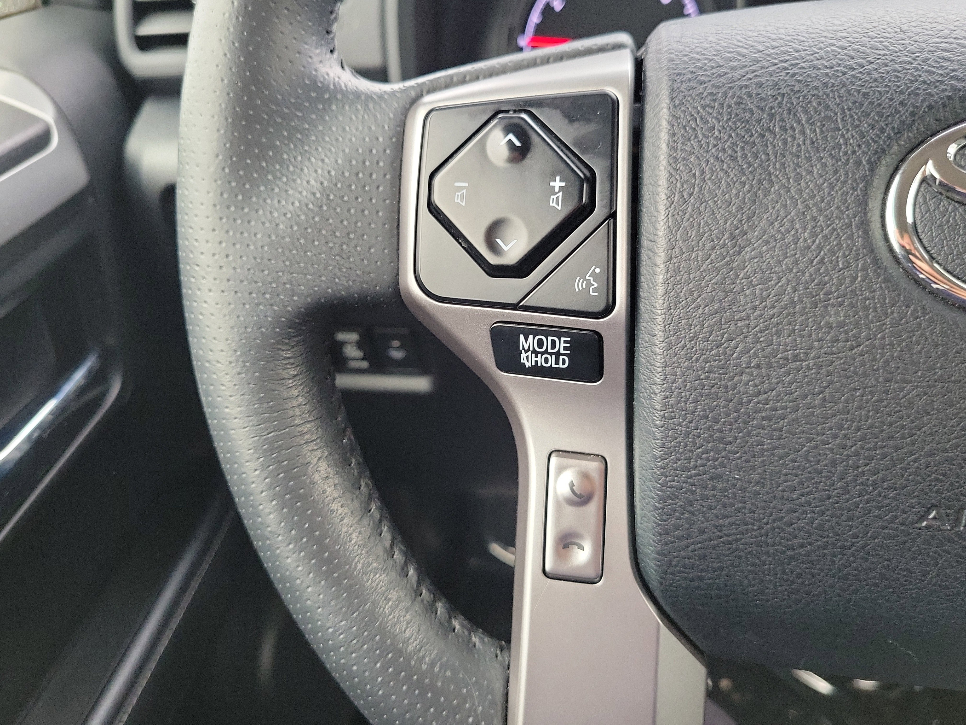 Used 2023 Toyota 4Runner SR5 image 19