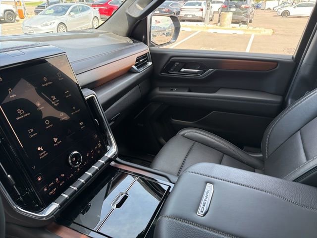 Used 2025 GMC Yukon Denali image 25