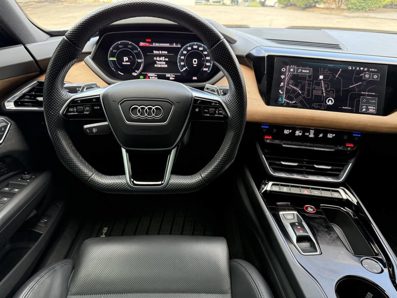 Used 2023 Audi e-tron GT Premium Plus AWD/4WD image 28