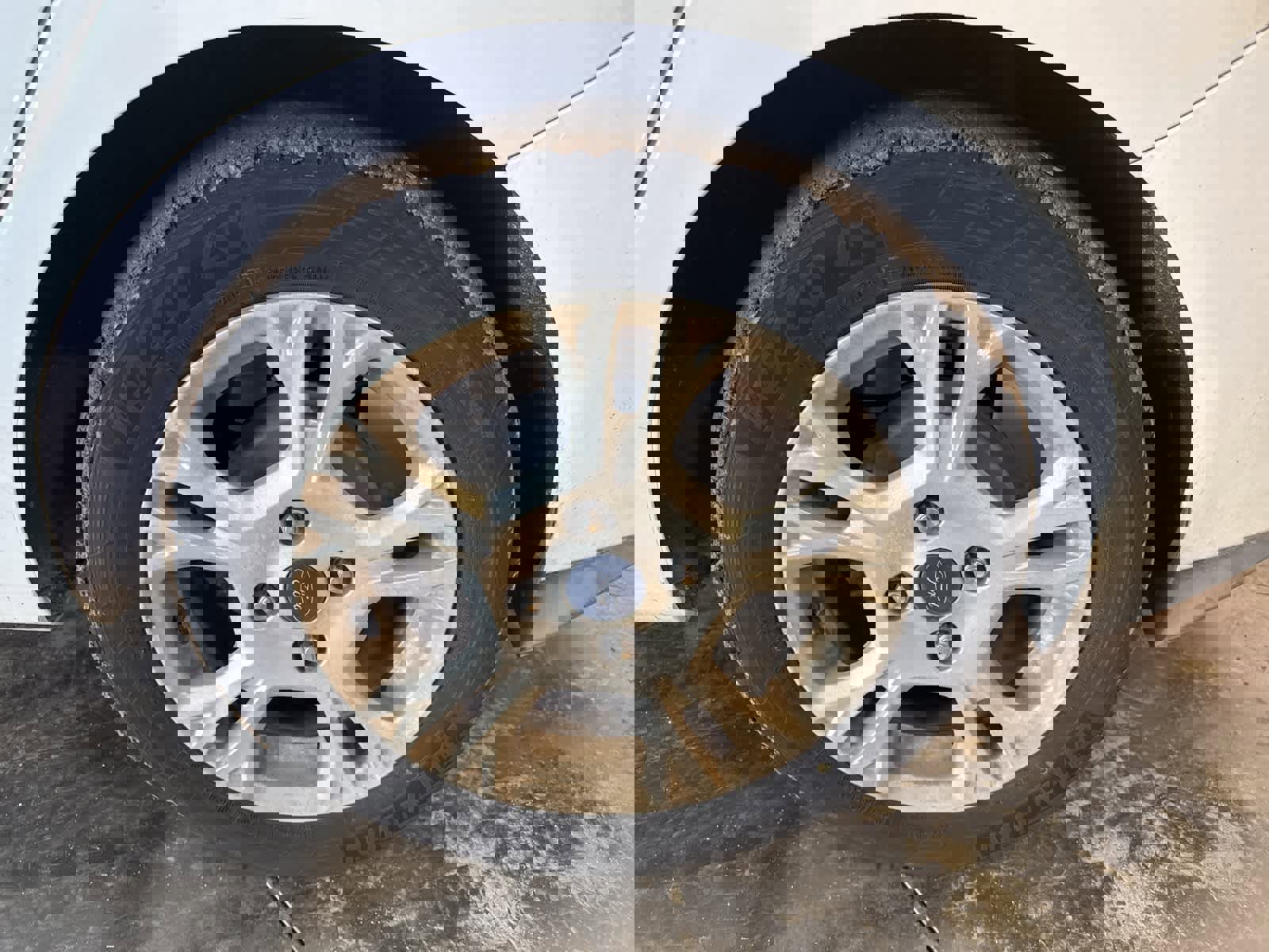 Used 2014 Ford Fiesta SE image 8