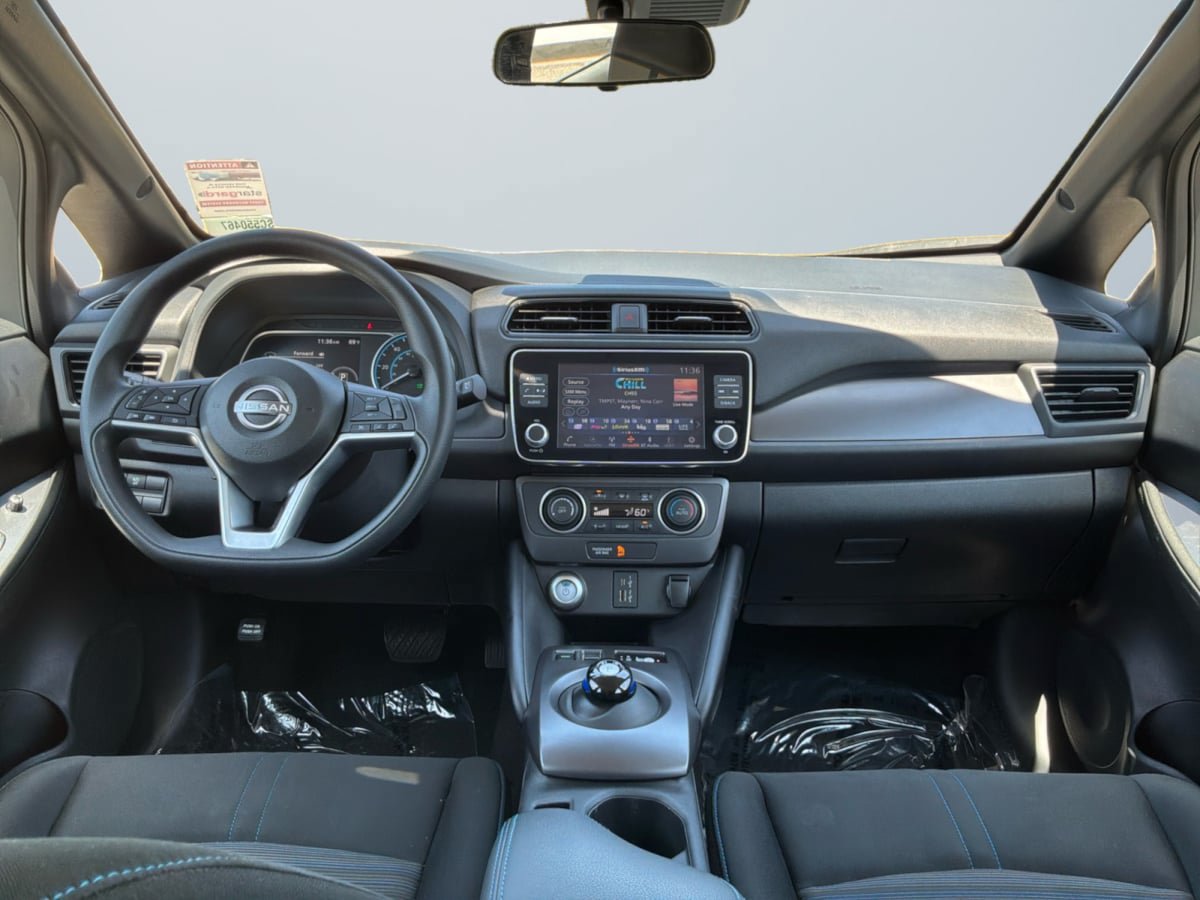 Used 2025 Nissan Leaf S FWD image 10