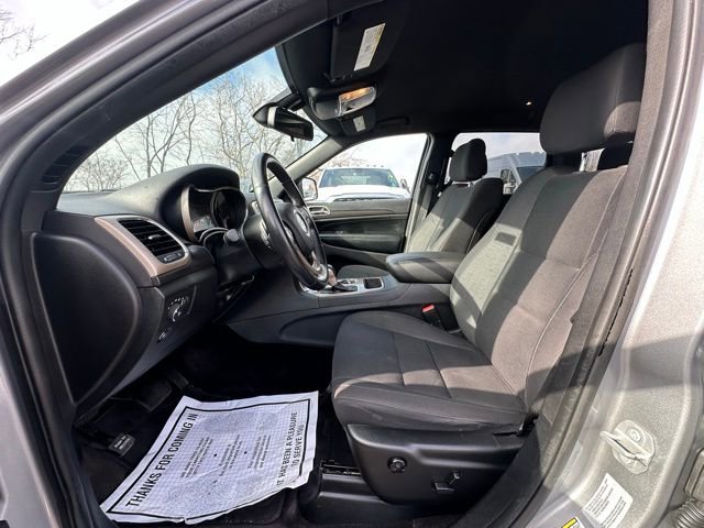 Used 2016 Jeep Grand Cherokee Laredo w/ Quick Order Package 23E image 24