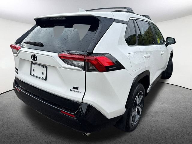 Certified 2025 Toyota RAV4 SE image 14
