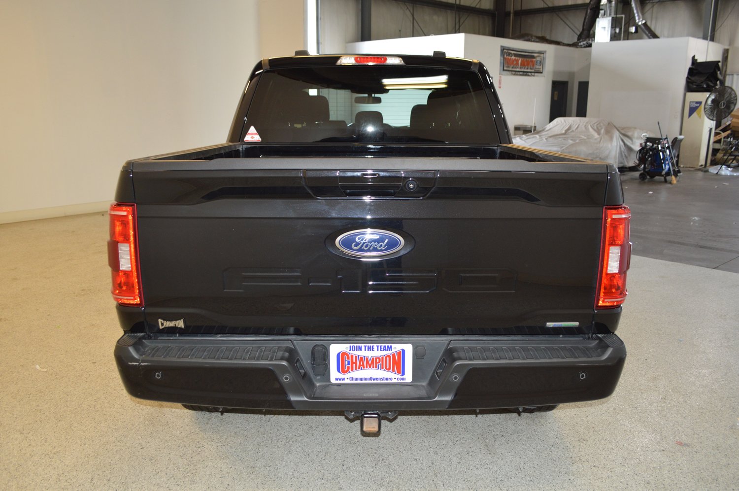Used 2023 Ford F150 XLT w/ Equipment Group 302A High AWD/4WD image 4