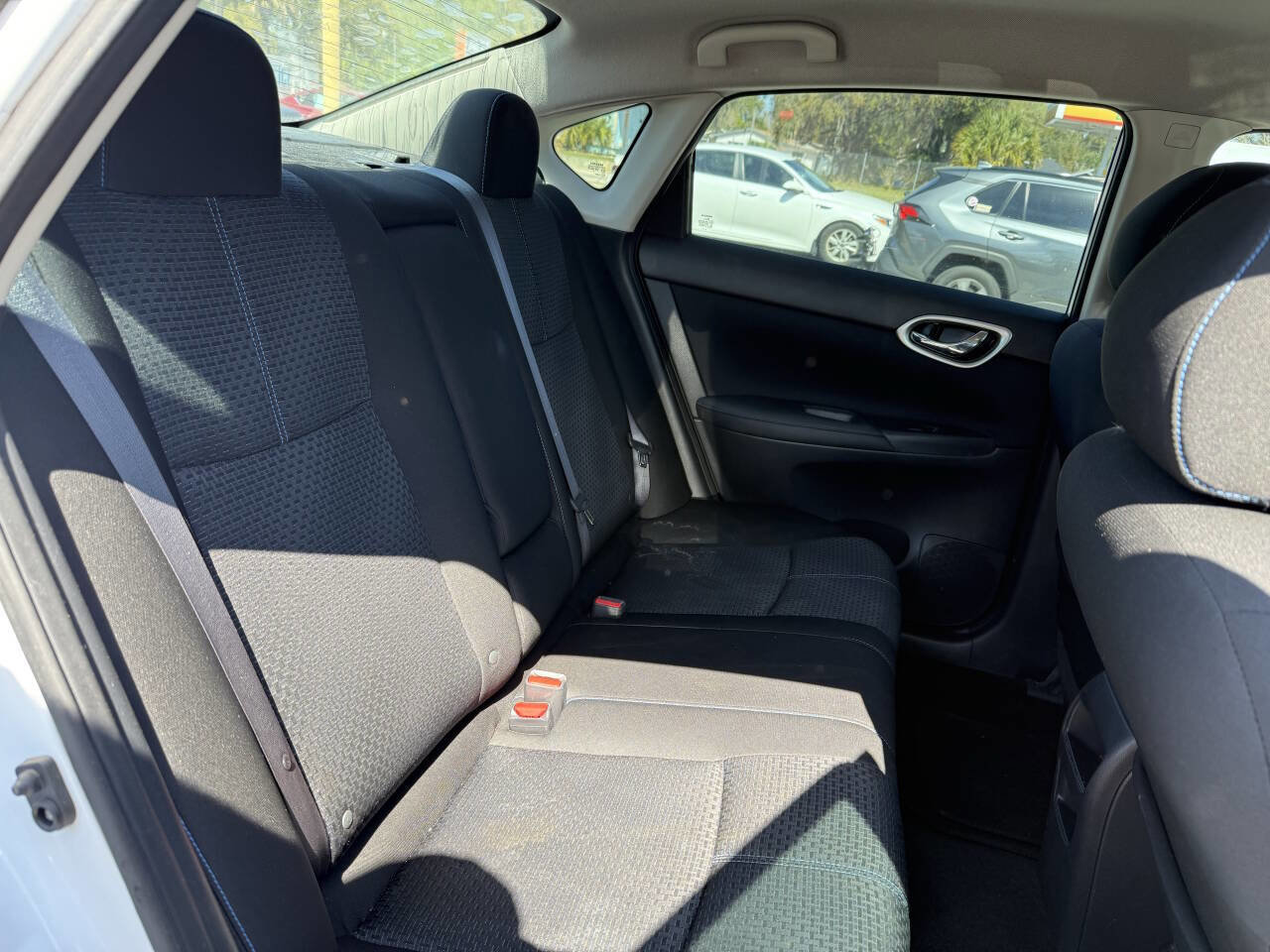 Used 2017 Nissan Sentra SR w/ Driver's Assist Package FWD image 23