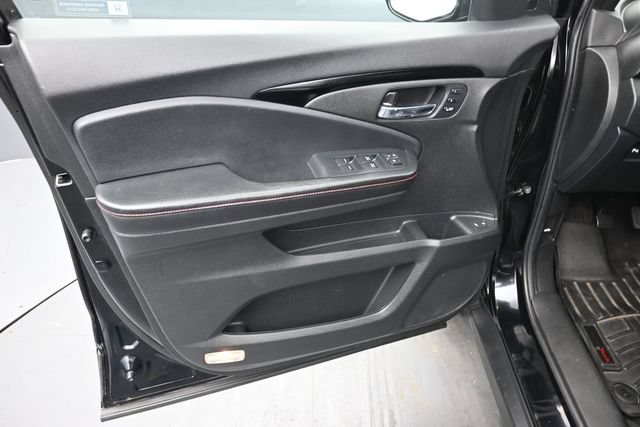 Used 2021 Honda Pilot Black Edition image 11