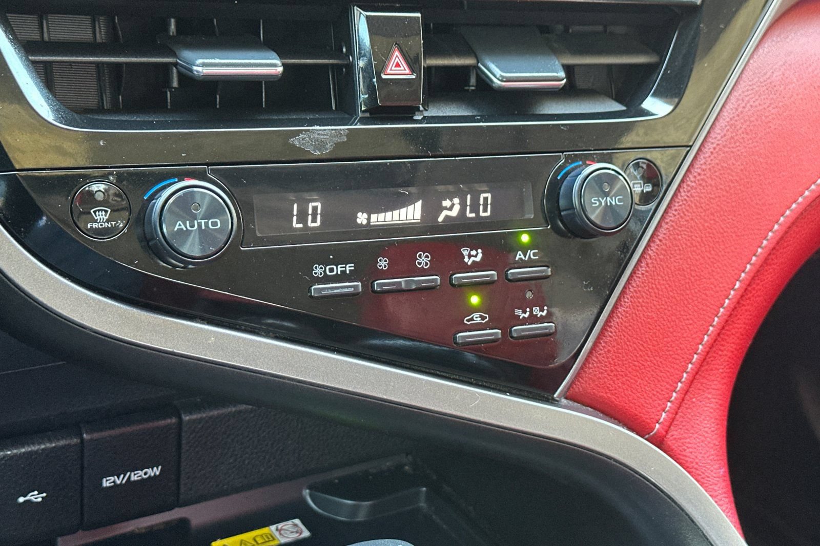 Used 2023 Toyota Camry XSE w/ Cold Weather Package FWD image 19