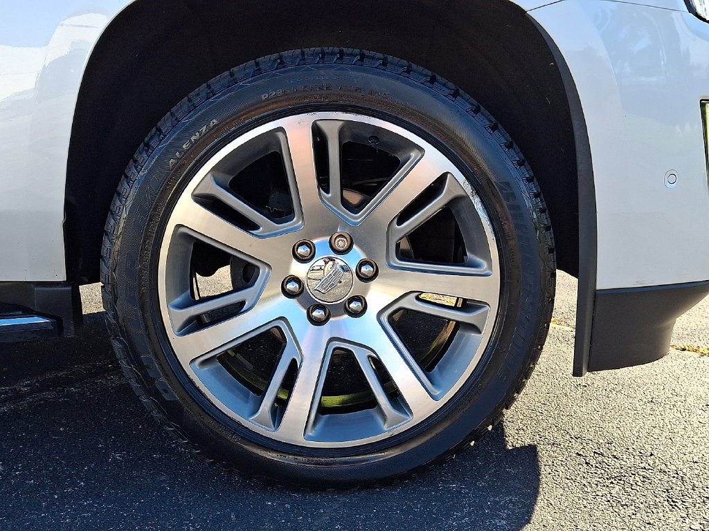 Used 2020 Cadillac Escalade Luxury AWD/4WD image 10