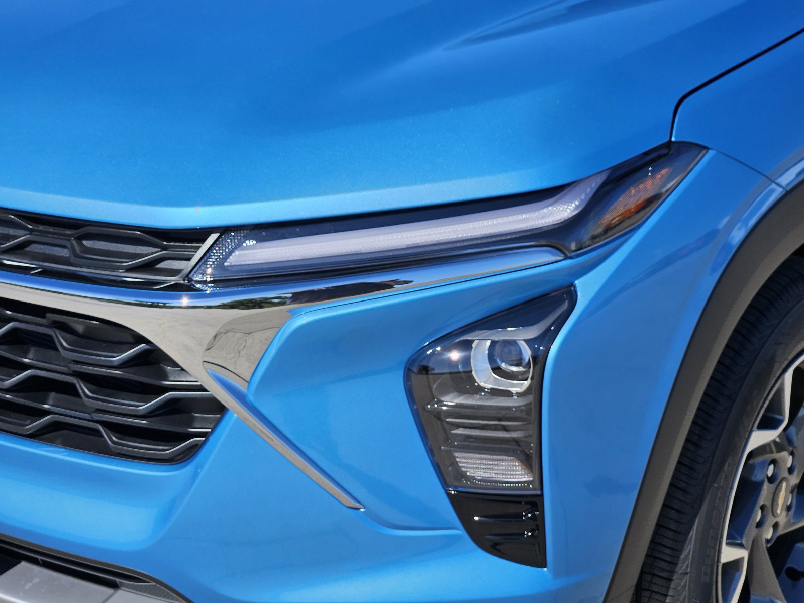 New 2026 Chevrolet Trax LT w/ Driver Confidence Package FWD image 5