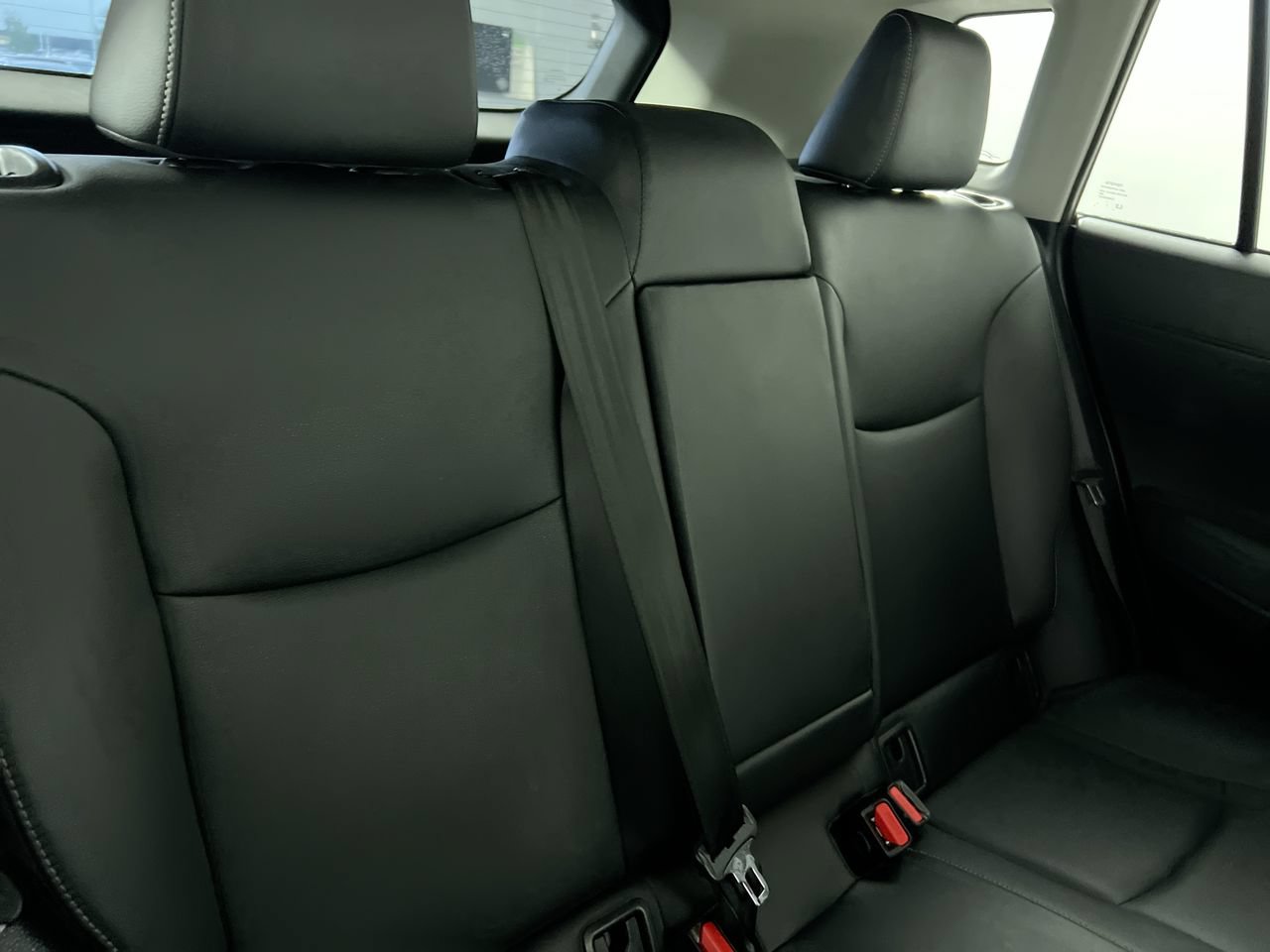 Used 2022 Toyota Corolla Cross XLE FWD image 30