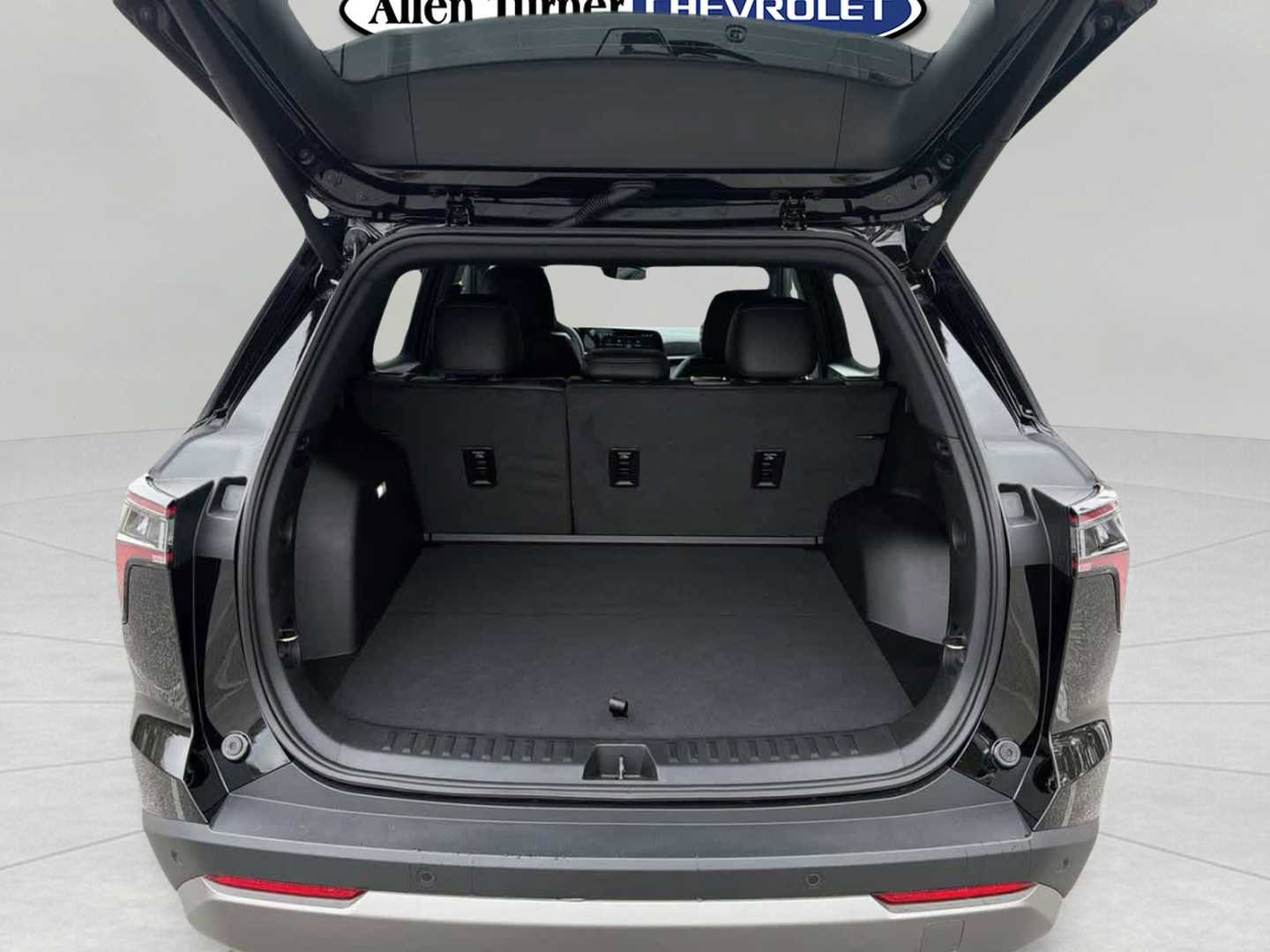 New 2026 Chevrolet Equinox LT w/ Convenience Package II FWD image 7