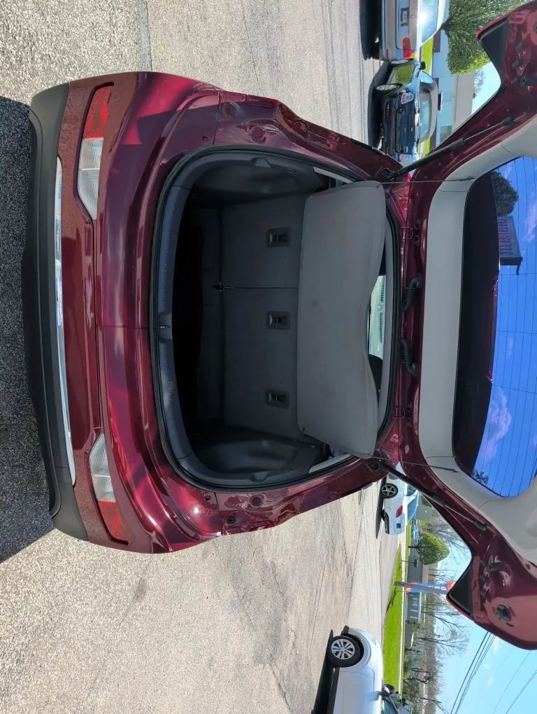 Used 2021 Chevrolet Bolt LT FWD image 10