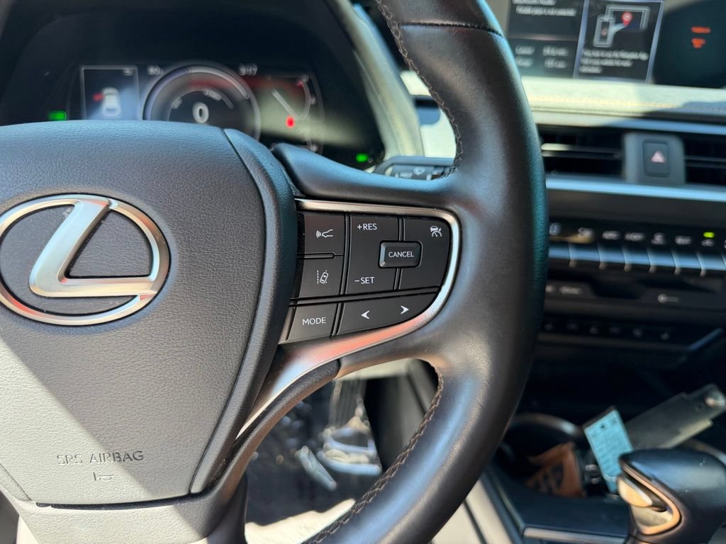 Used 2021 Lexus UX 250h w/ Premium Package AWD/4WD image 18