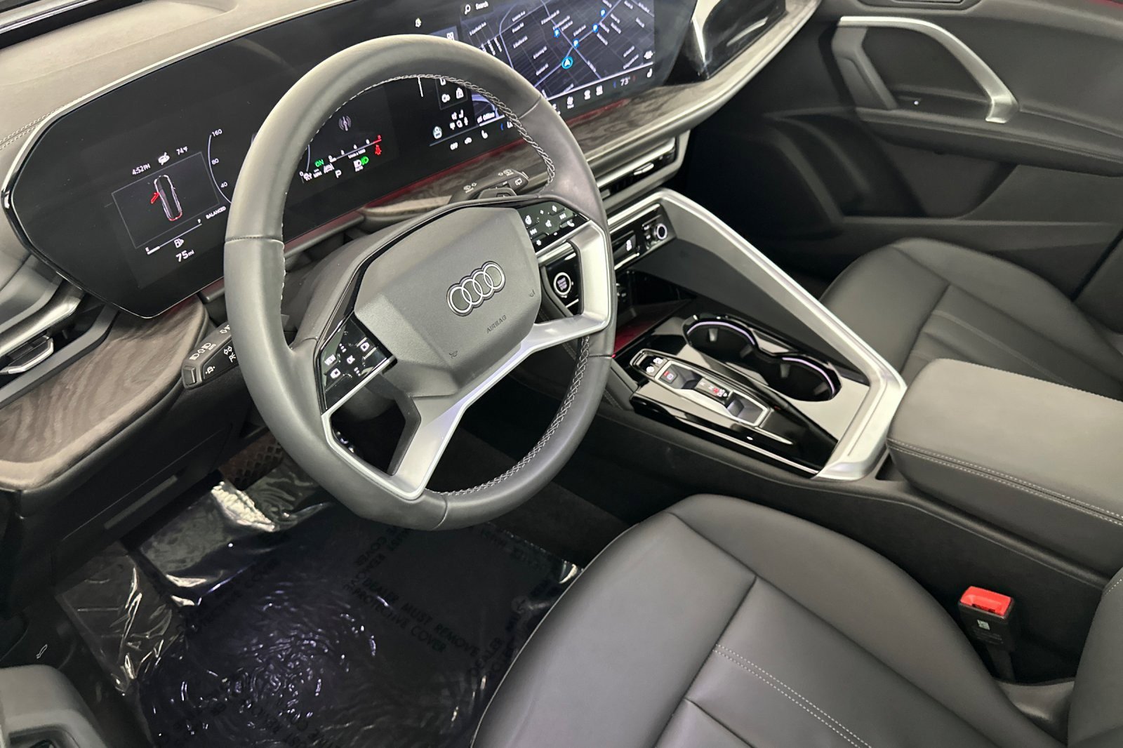 Used 2025 Audi Q5 Premium w/ Convenience Package image 9