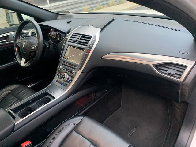 Used 2017 Lincoln MKZ Reserve w/ Climate Package image 11