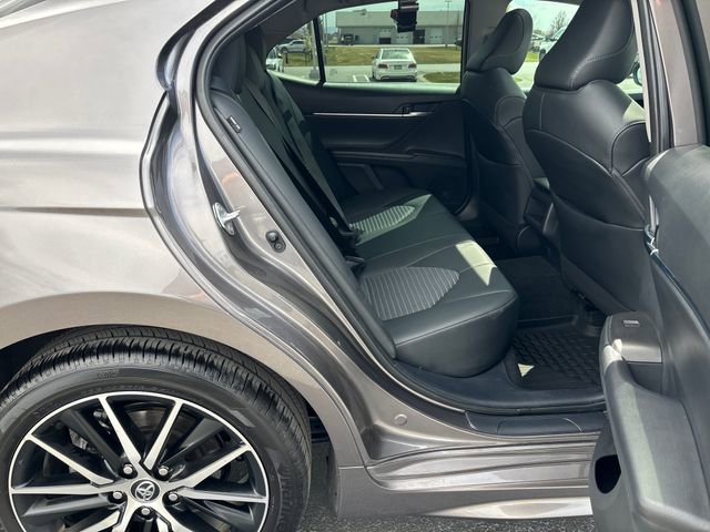 Used 2024 Toyota Camry SE image 23