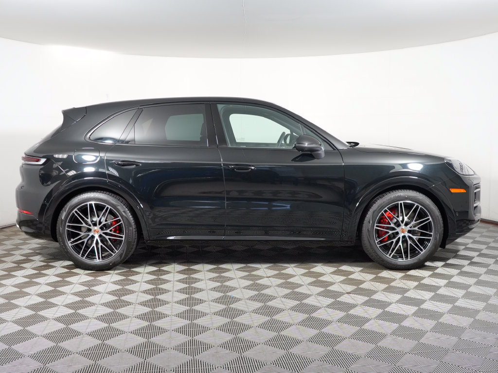 New 2026 Porsche Cayenne S AWD/4WD image 8