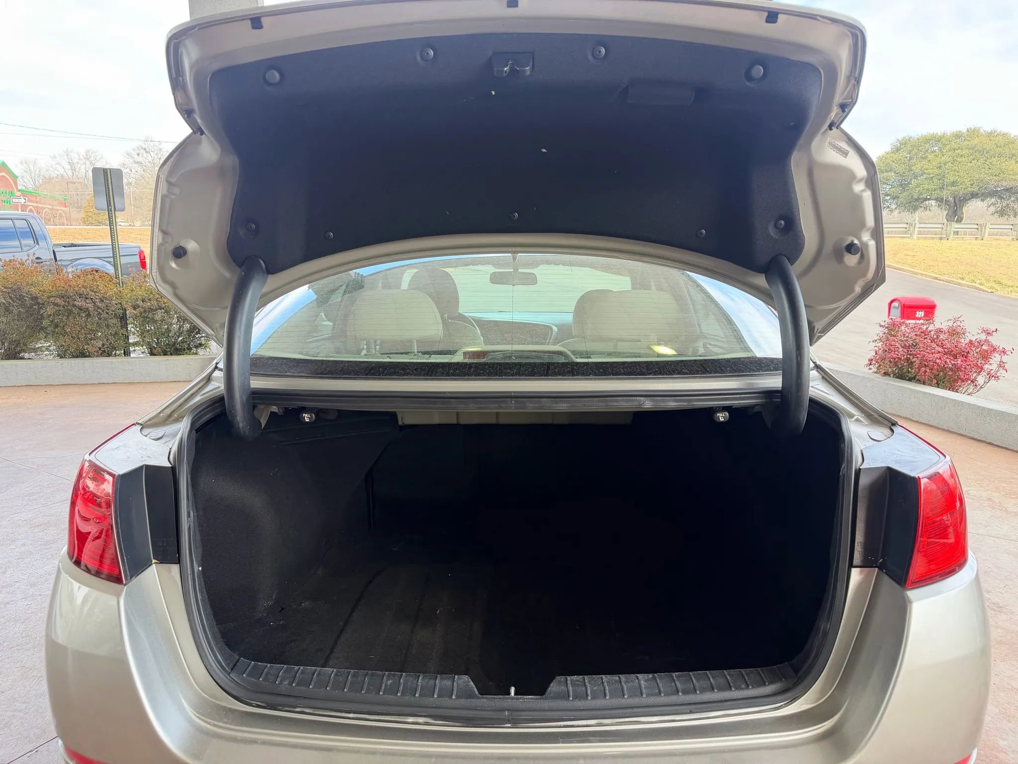 Used 2015 Kia Optima LX FWD image 22