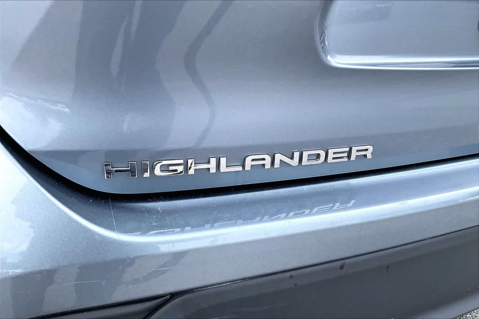 Used 2024 Toyota Highlander XLE AWD/4WD image 31