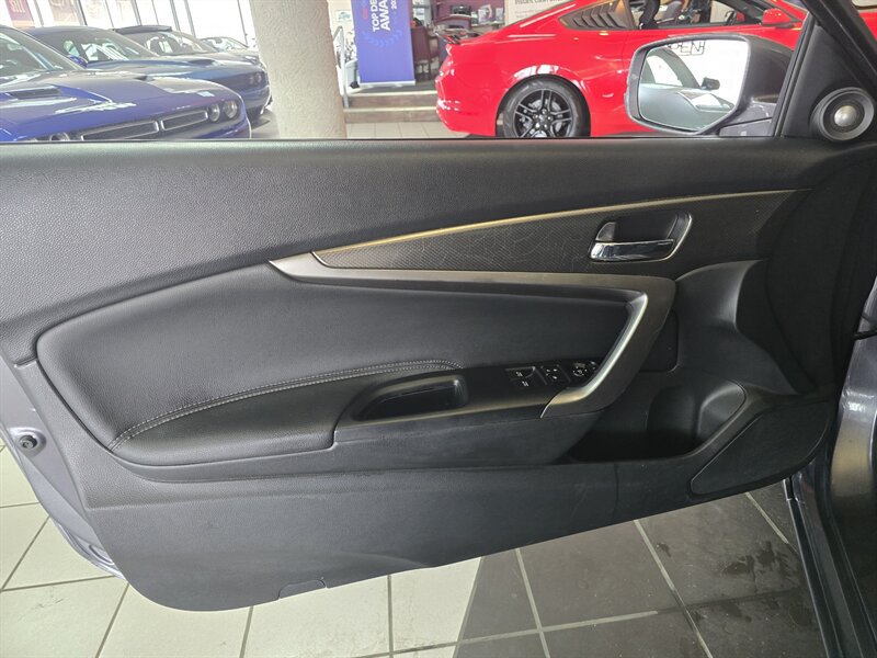 Used 2017 Honda Accord EX image 7