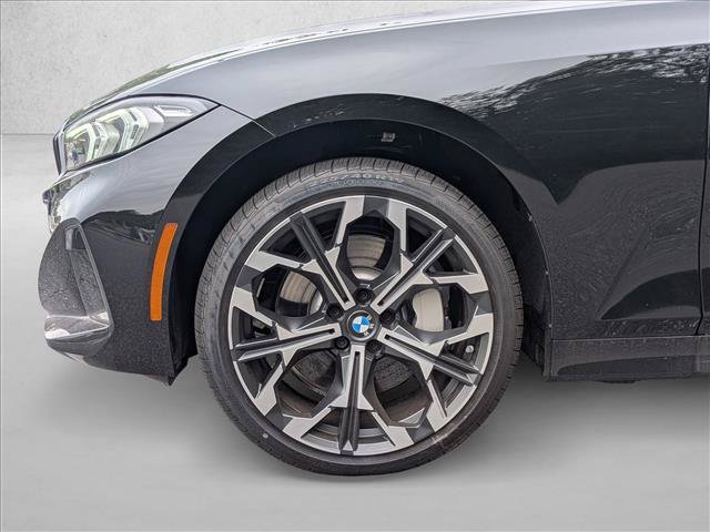 New 2026 BMW 330i xDrive Sedan w/ Premium Package AWD/4WD image 10