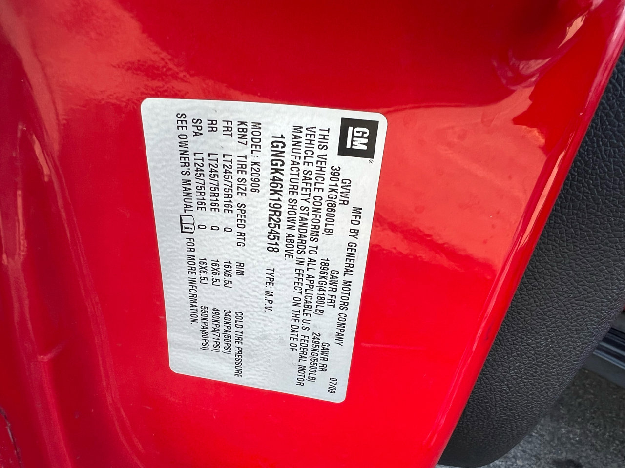 Used 2009 Chevrolet Suburban 2500 LS w/ Skid Plate Package image 9