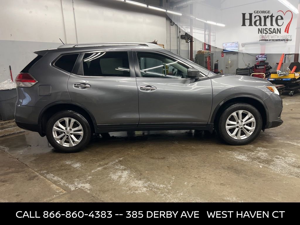 Used 2016 Nissan Rogue SV image 6