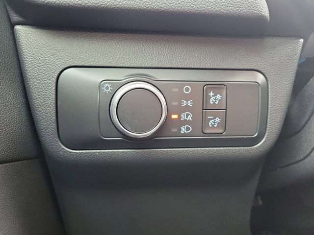 Used 2020 Ford Escape SE FWD image 22