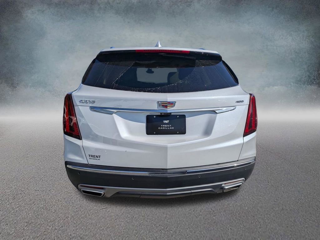 Certified 2024 Cadillac XT5 Premium Luxury w/ Technology Package FWD image 8