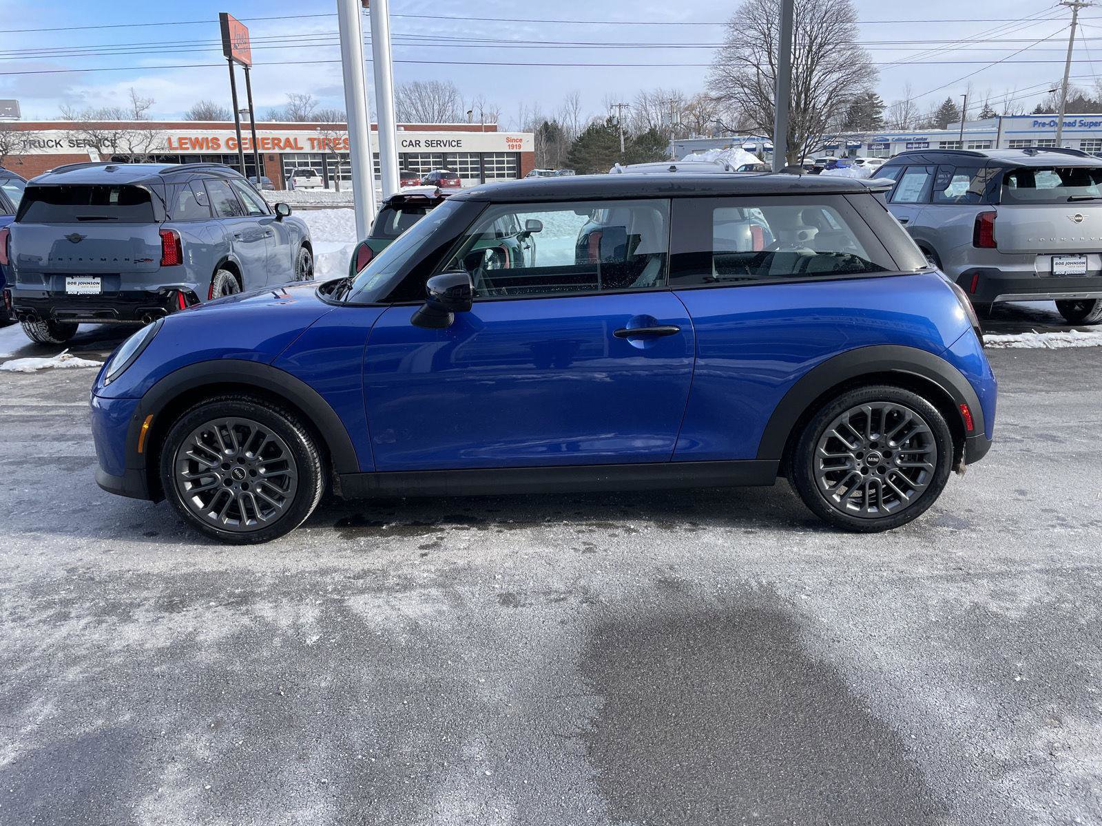 New 2025 MINI Cooper S FWD image 5