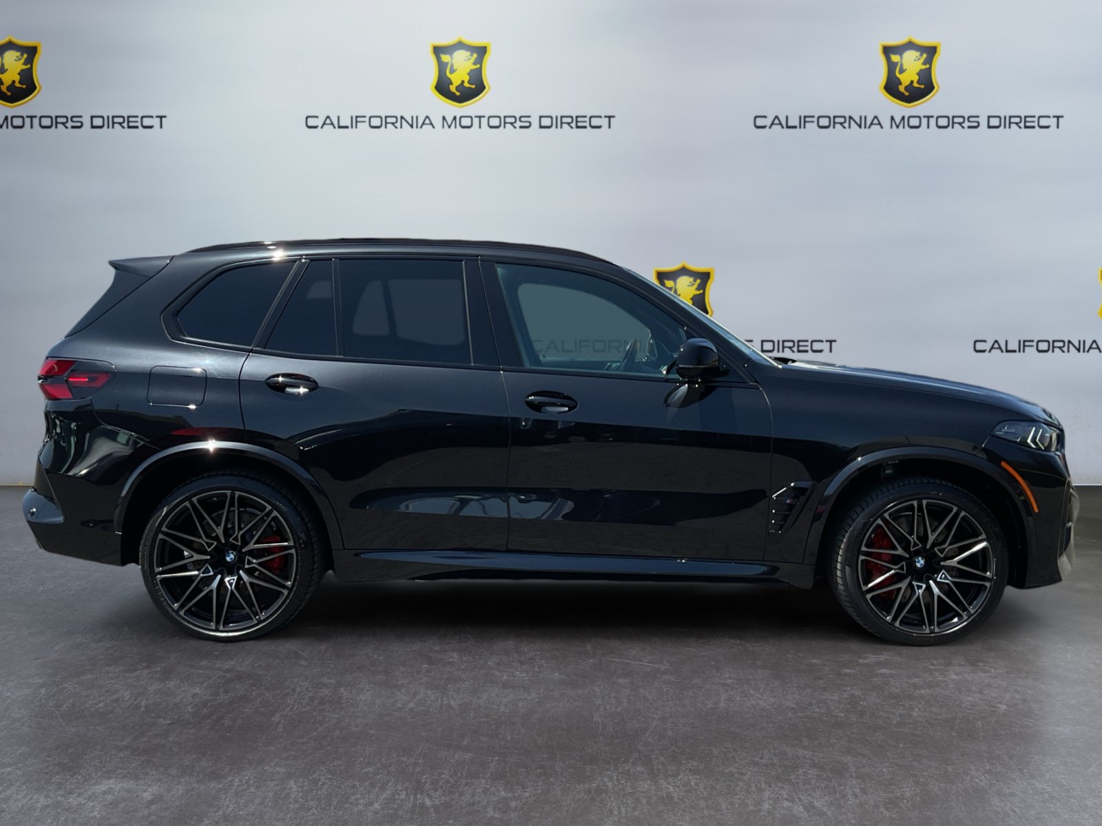 Used 2024 BMW X5 M Competition w/ Executive Package AWD/4WD image 4