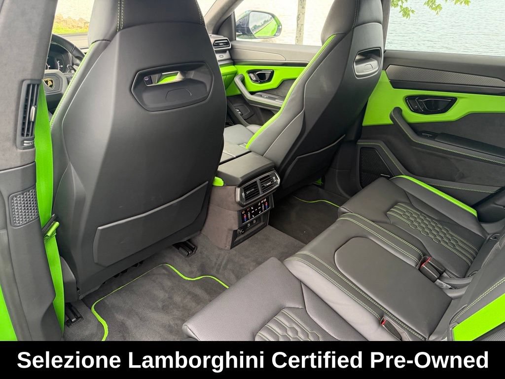 Used 2025 Lamborghini Urus SE AWD/4WD image 44