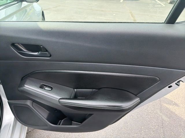 Used 2025 Nissan Altima 2.5 SV FWD image 30